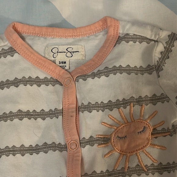 Jessica Simpson - footed baby sleeper/romper. Size 3-6 months - Picture 2 of 3